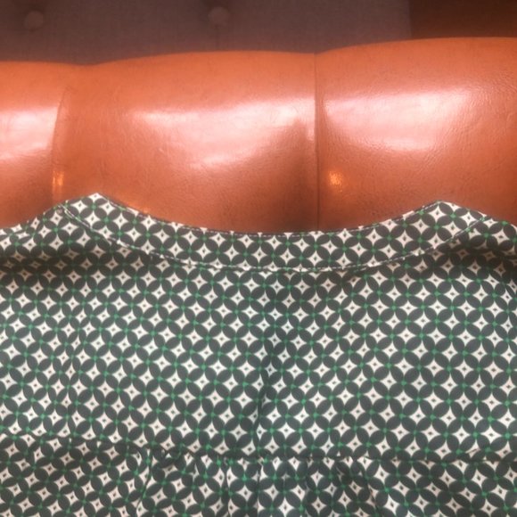 Like New! Banana Republic Print Dolman Top SP - Picture 11 of 16